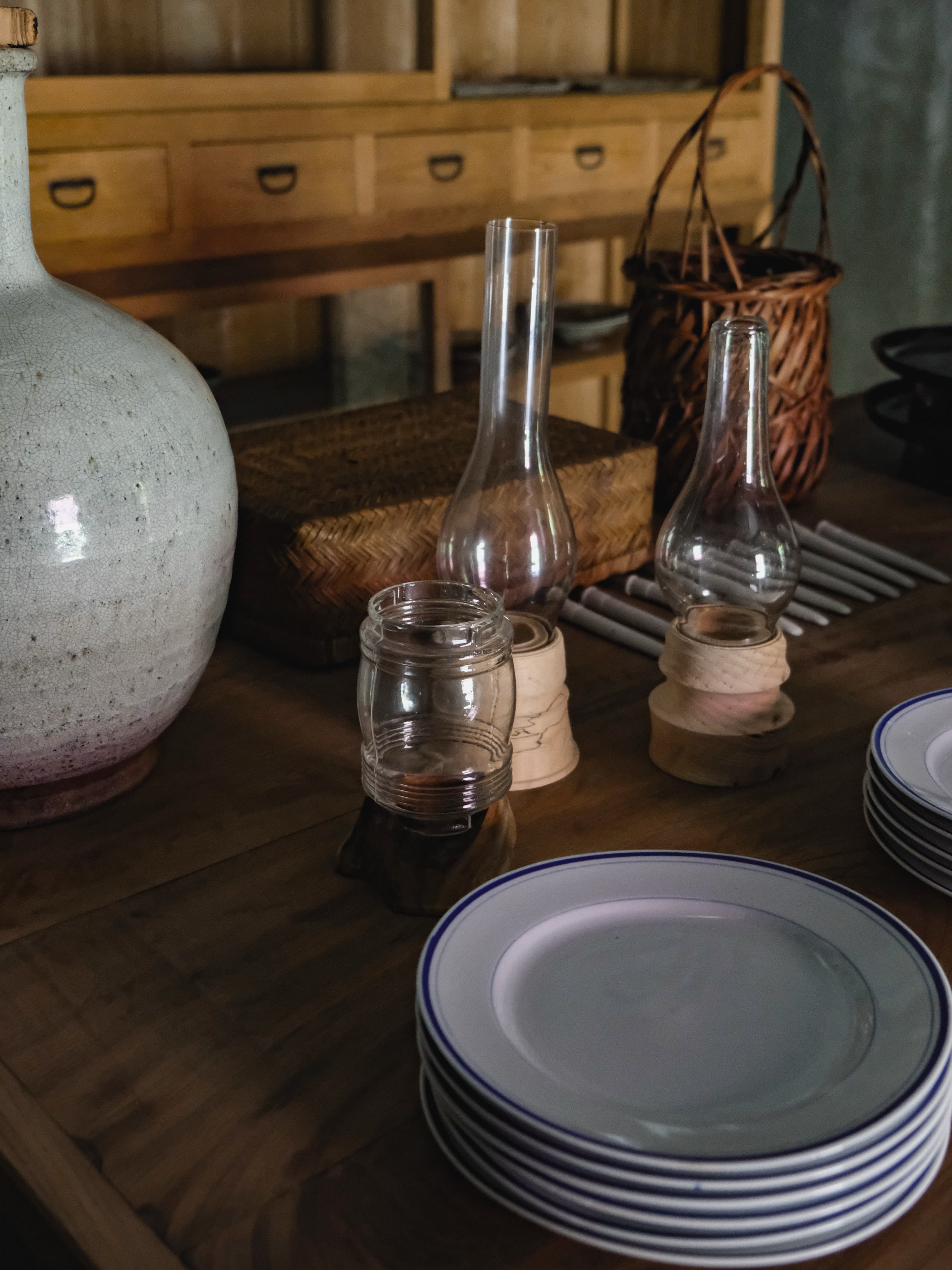 pejite Aoyama Antique Furniture & Goods Sale