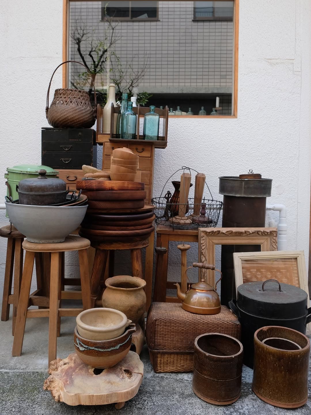 Weekly Arrival: Antique Furniture and Vintage Goods