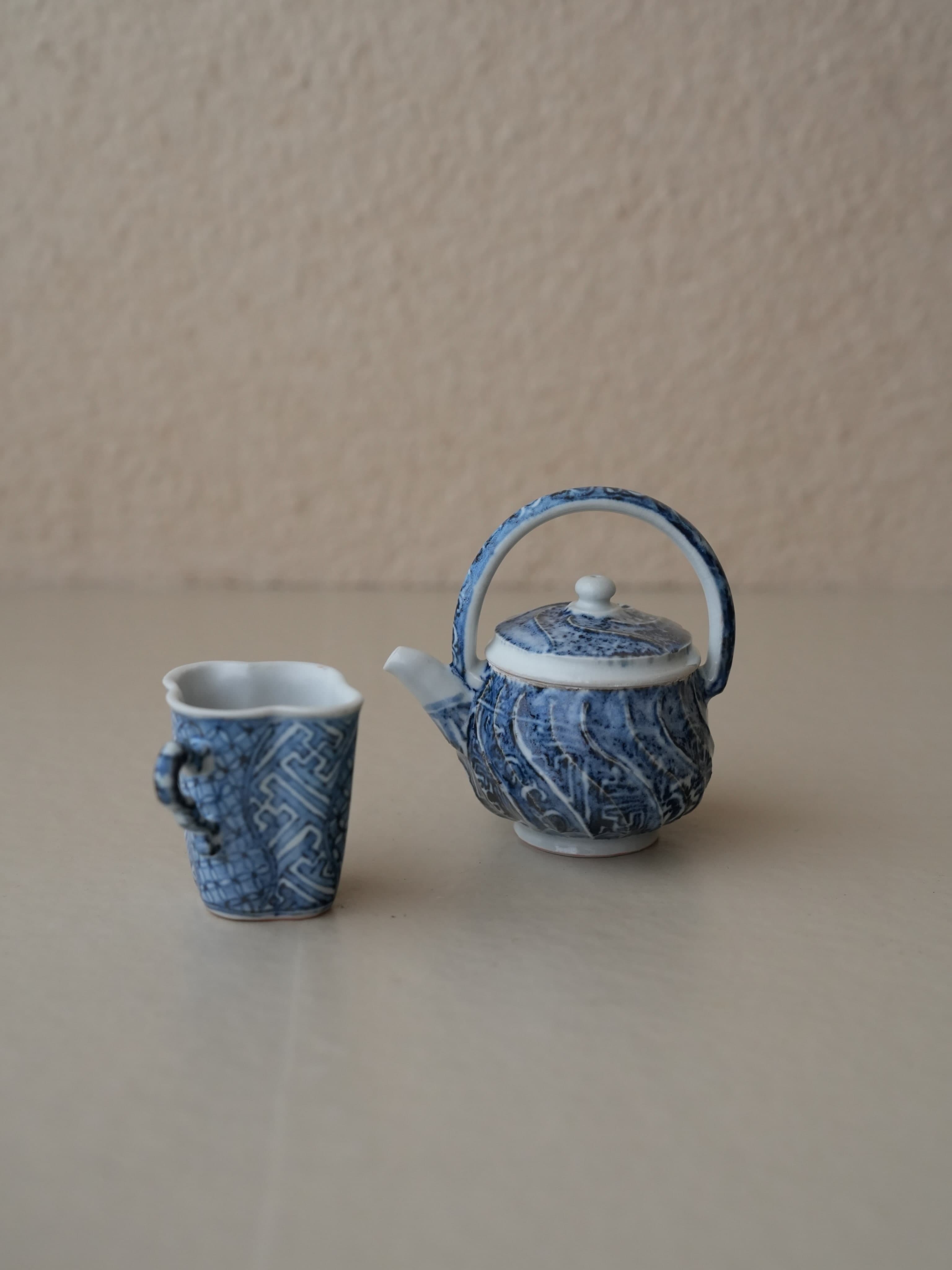 青花往来 Blue-and-White in Passage 豊増一雄個展